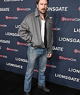 Filename=002.jpg
Filesize=1112KiB
Dimensions=1365x2048
Date added=Jan 04, 2026 002.jpg